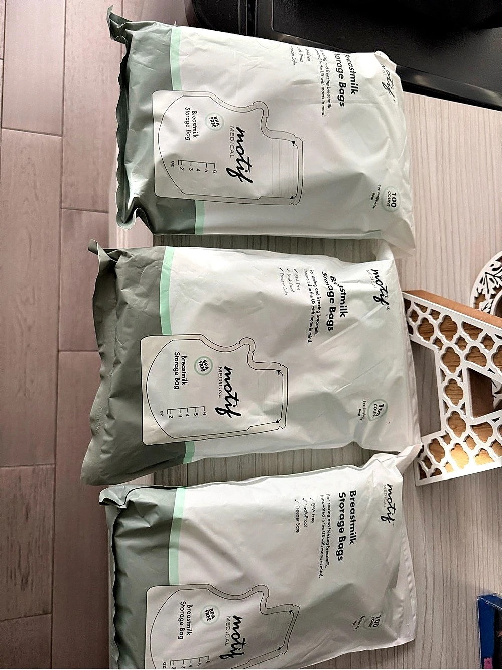 Motif Milk storage bags 300ct